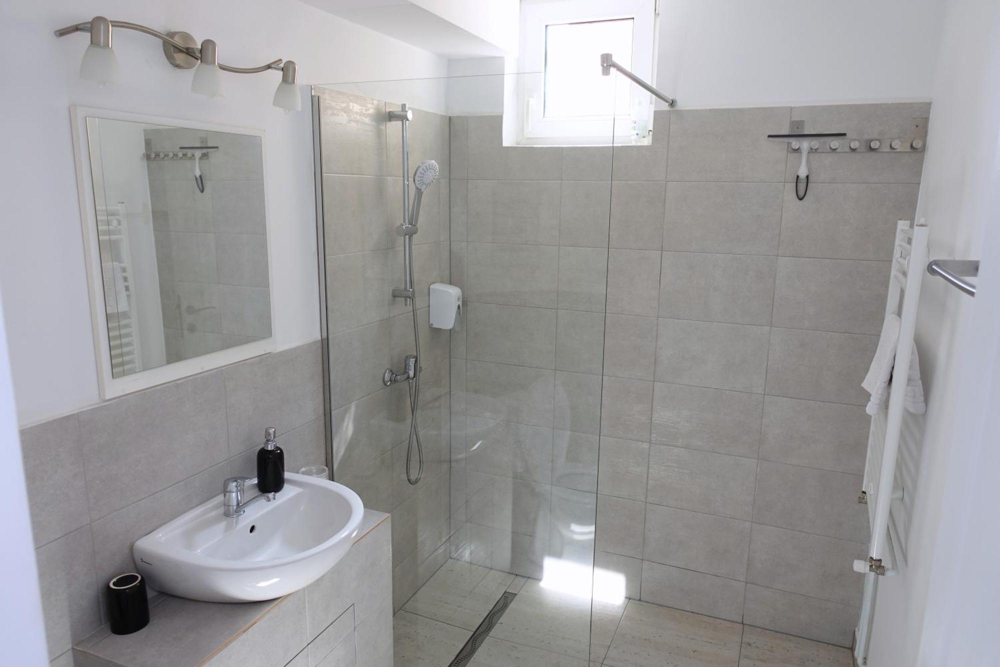 Balcescu Apartment Self Check-In Timisoara Ngoại thất bức ảnh